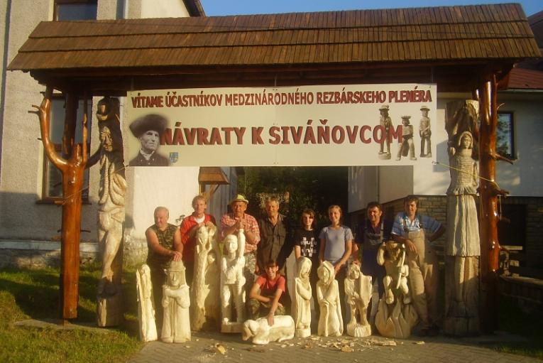 Medzinárodný rezbársky plenér: Návraty k Siváňovcom